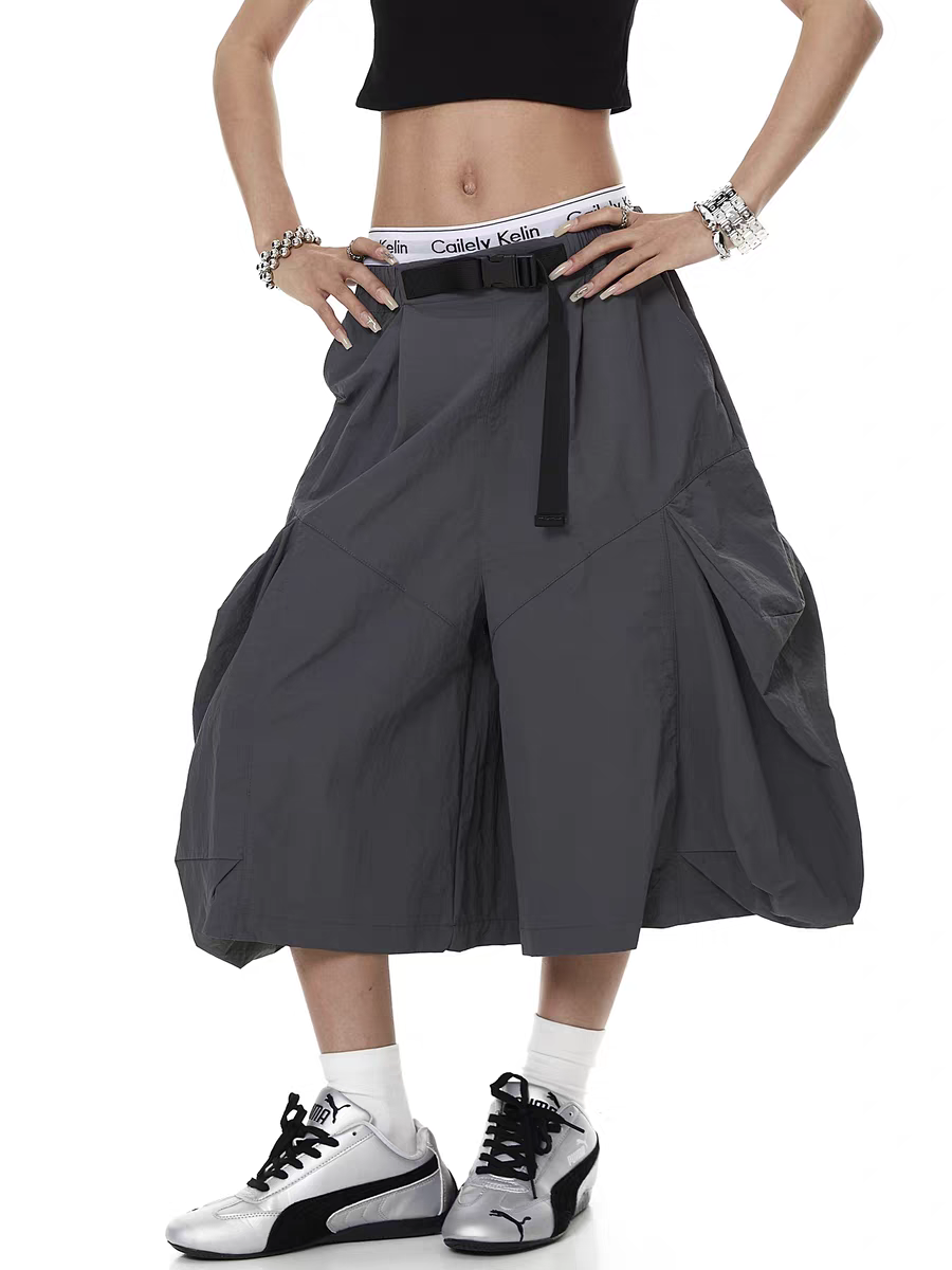 Buckle-Belt Wide-Leg Cropped Pant